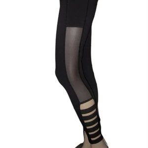 Victoria Sport Mesh Leggings